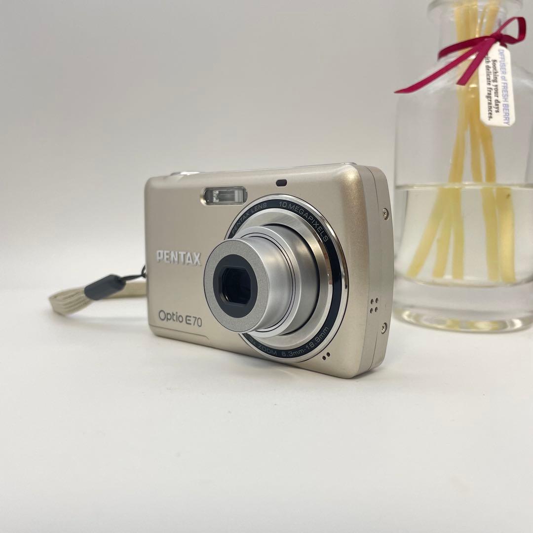 美品✨PENTAX Optio E70✨動作確認済 スマホ転送OK 単三電池♪