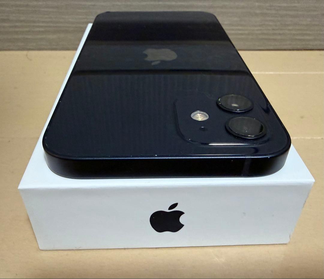 Apple iPhone 12 ブラック 本体のみ