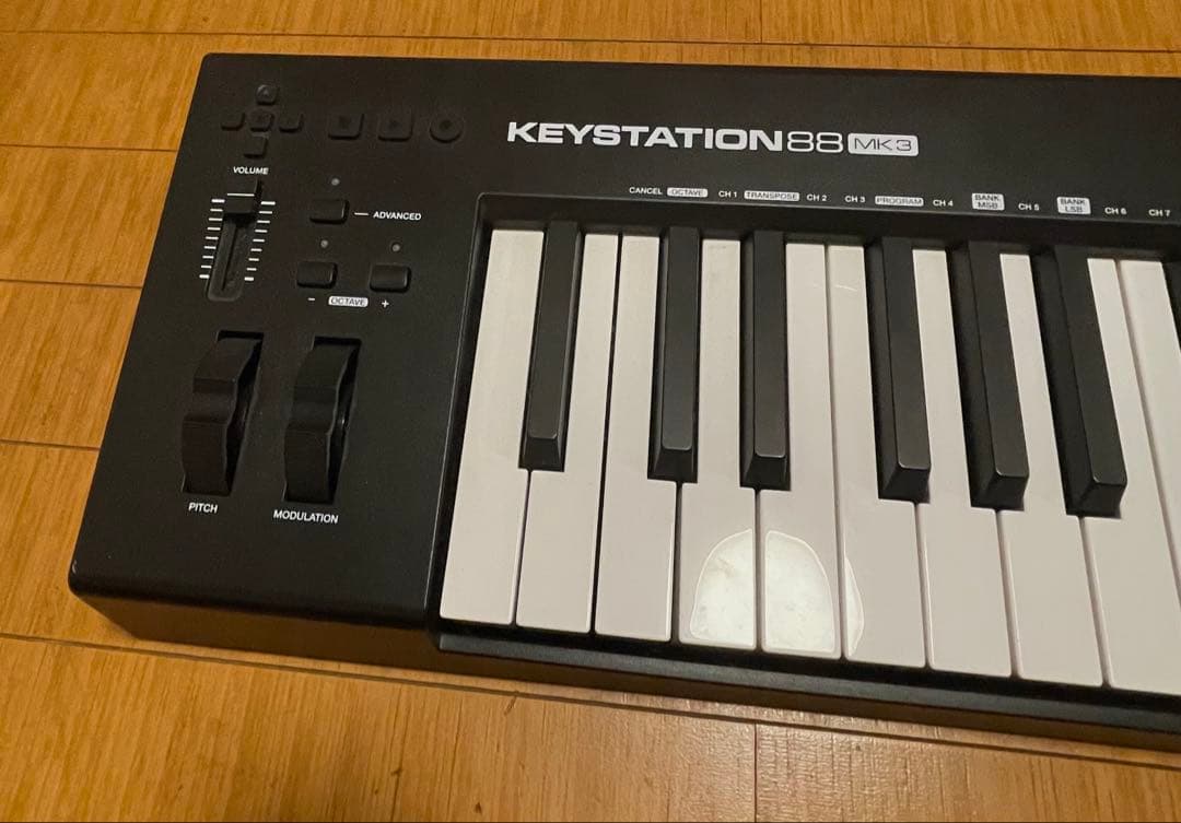 【本体のみ】M-AUDIO KEYSTATION 88 MK3