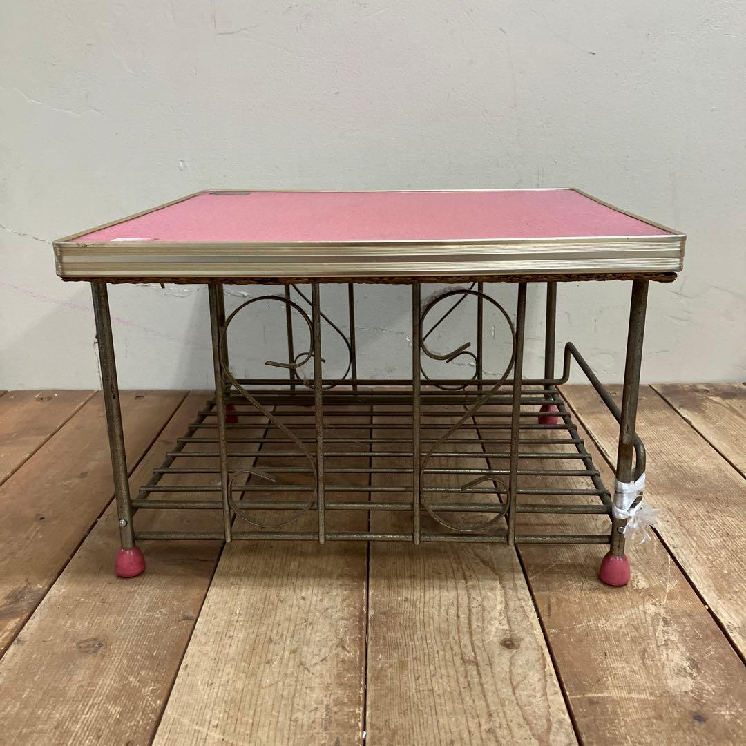 A-3 昭和レトロ ニホンハナコ マガジンラック付 サイドテーブル ピンク