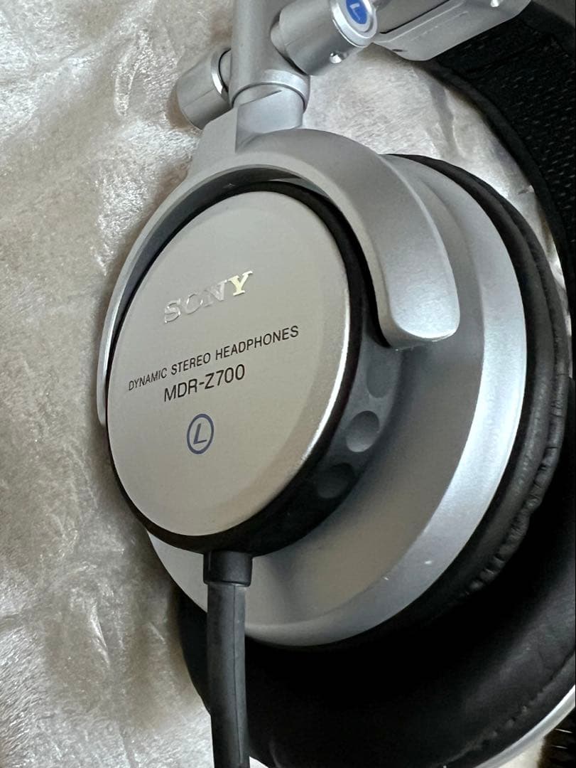 極上品 SONY 密閉型ヘッドホン DJモニター用 MDR-Z700DJ