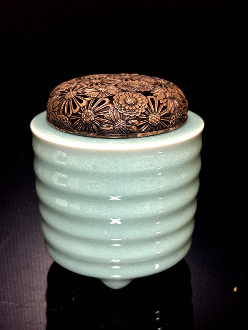 超絶技巧 金工師 在銘 純銀 火屋付 嘉光 造 青磁 輪線筒型 香炉 桐共箱付