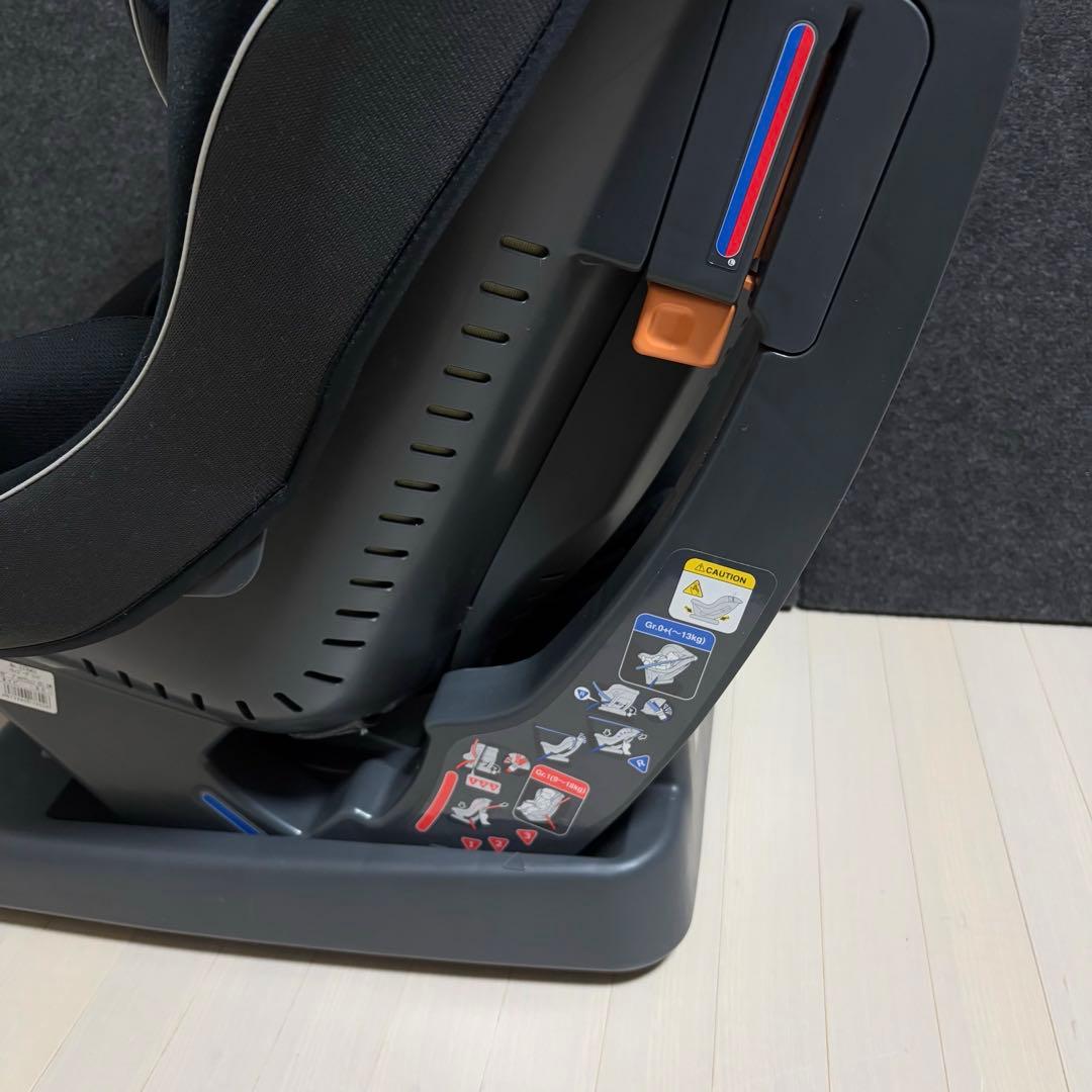 コンビ　ウィゴーグランデ　サイドプロテクション　EG DK チャイルドシート