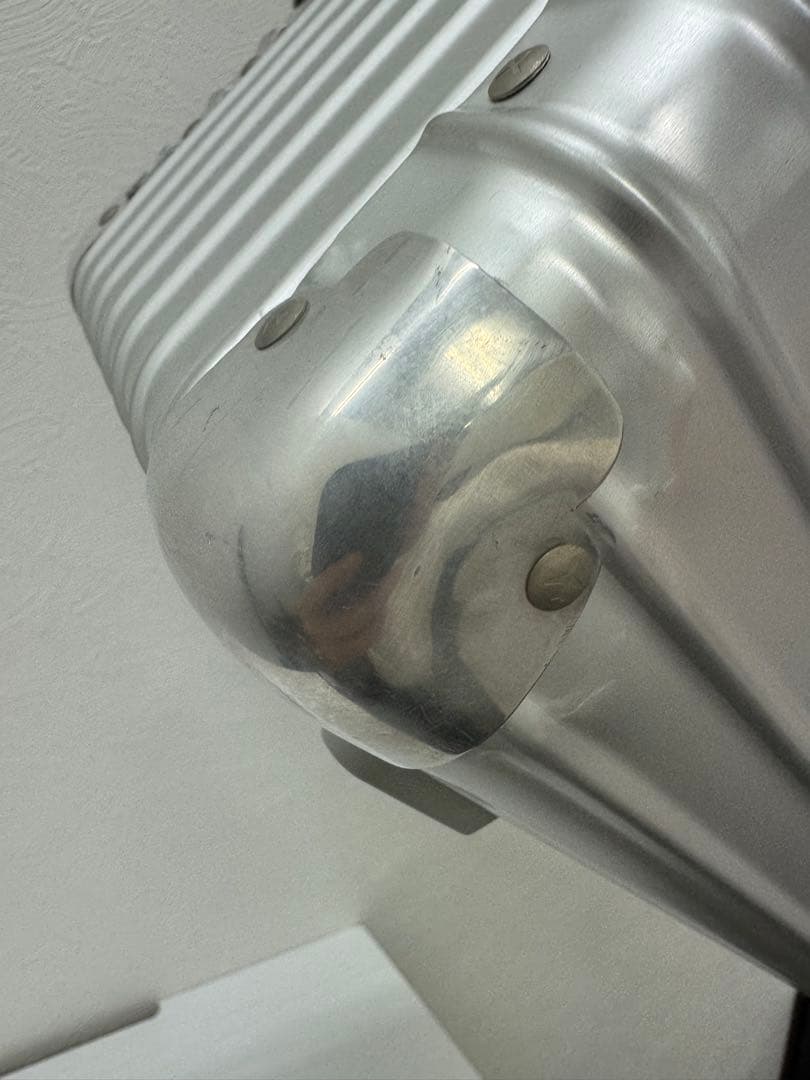 RIMOWA リモワ ビューティケース アルミ製 シルバーTSAロック付き ドイ