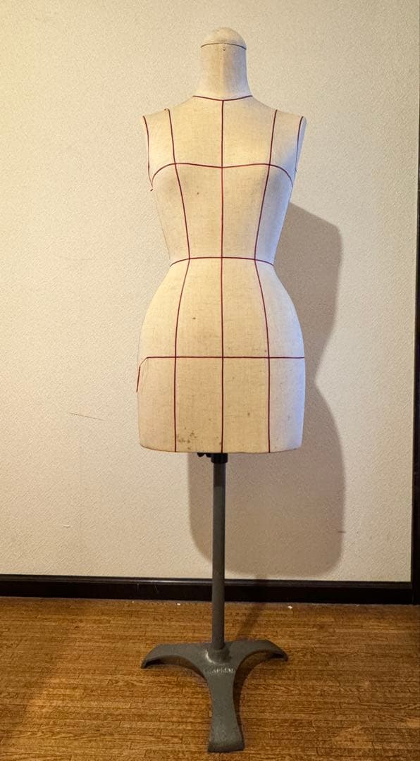 か*読様 東京キイヤ　トルソー　ガイドライン入り