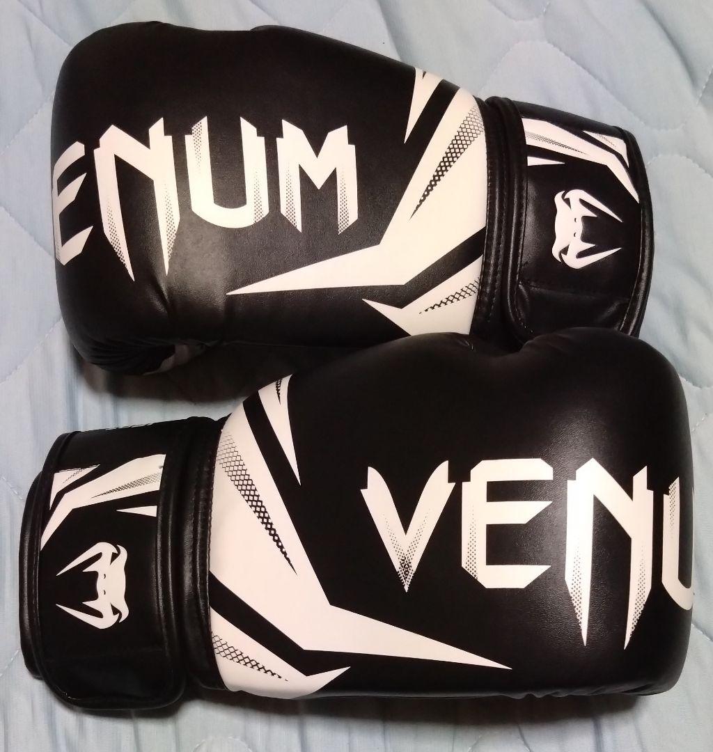 VENUM　ボクシンググローブ　8オンス＆16オンス/2セット
