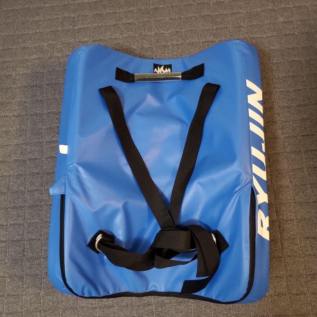 スーパーダミーミット　ライトモデル　ryujin　空手　格闘技　ミット打ち