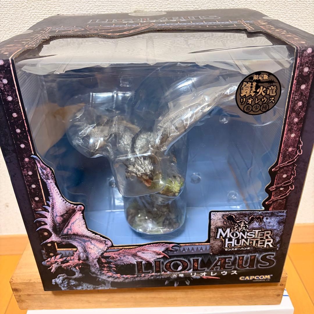 激レア　完全未開封　モンスターハンター　リオレウス希少種　クリエイターズモデル