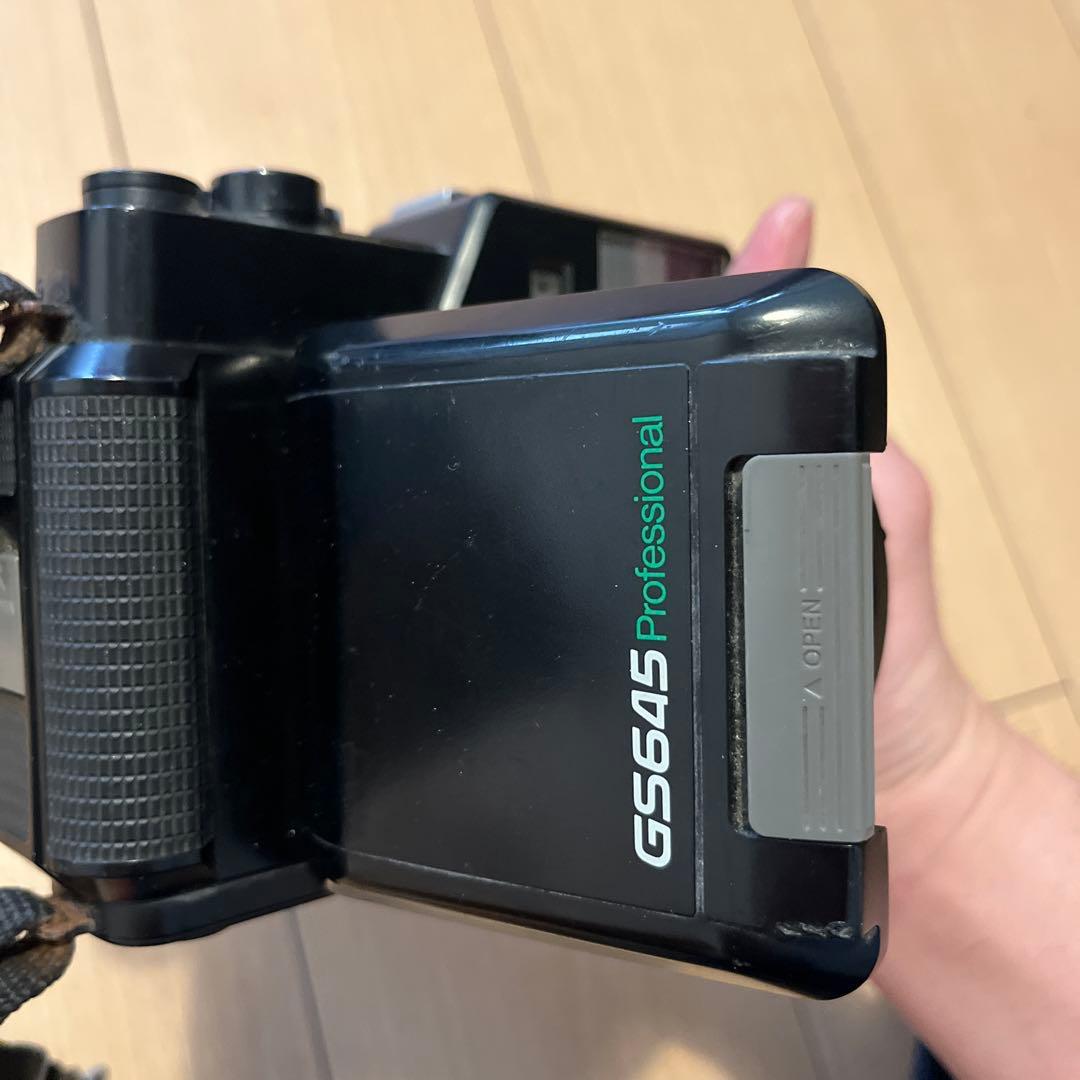 【ジャンク】FUJICA 6x4.5 GS645 Professional