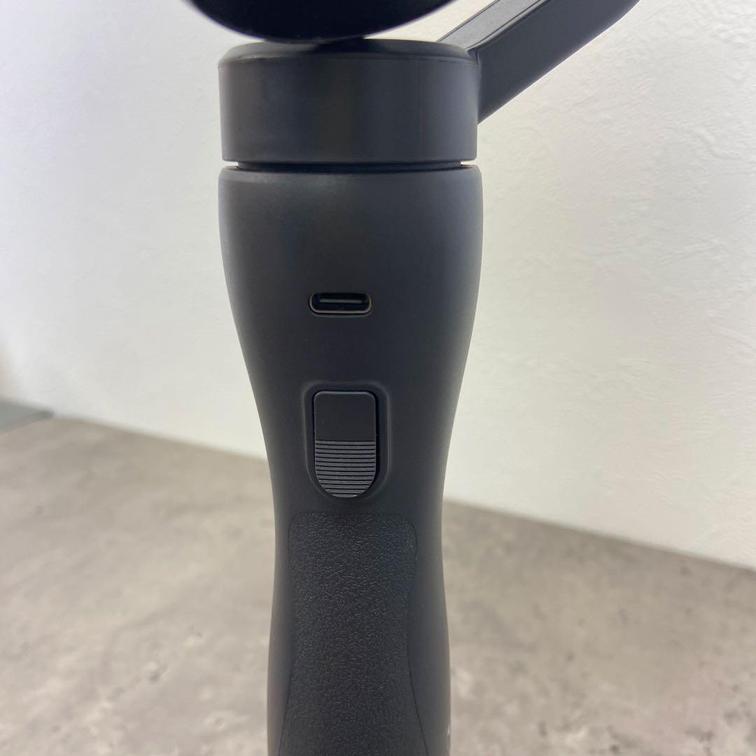 ＊ スマホ　スタビライザー　三脚内蔵　ブラック