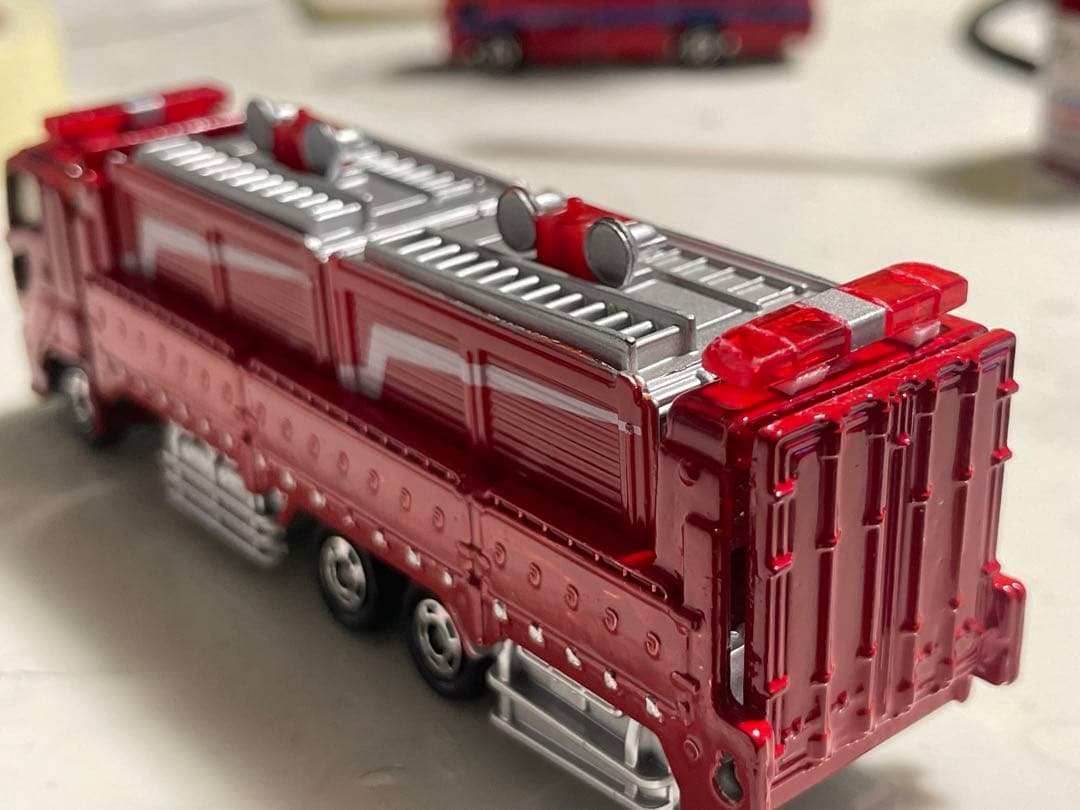 改造消防トミカ　大型高度特殊救助車