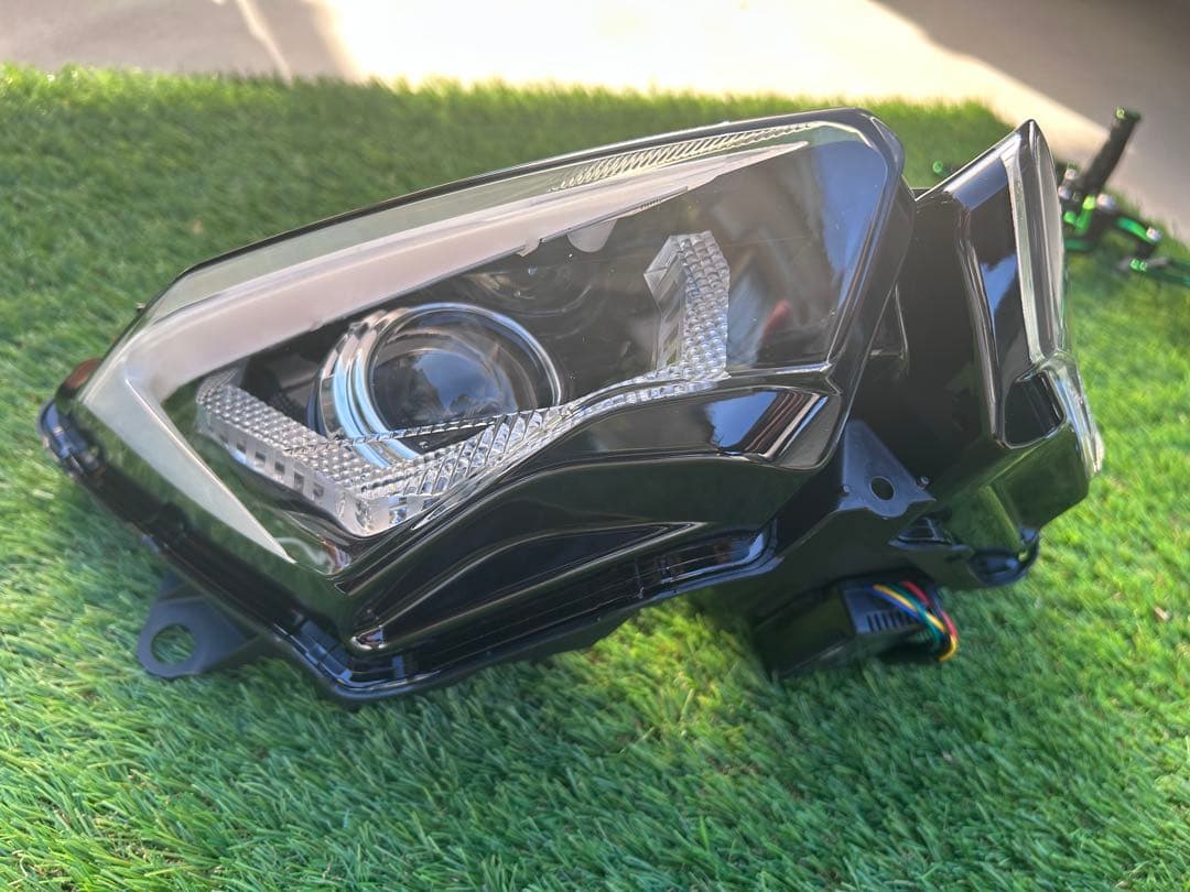 Ninja ZX-25R ZX-4R ヘッドライト