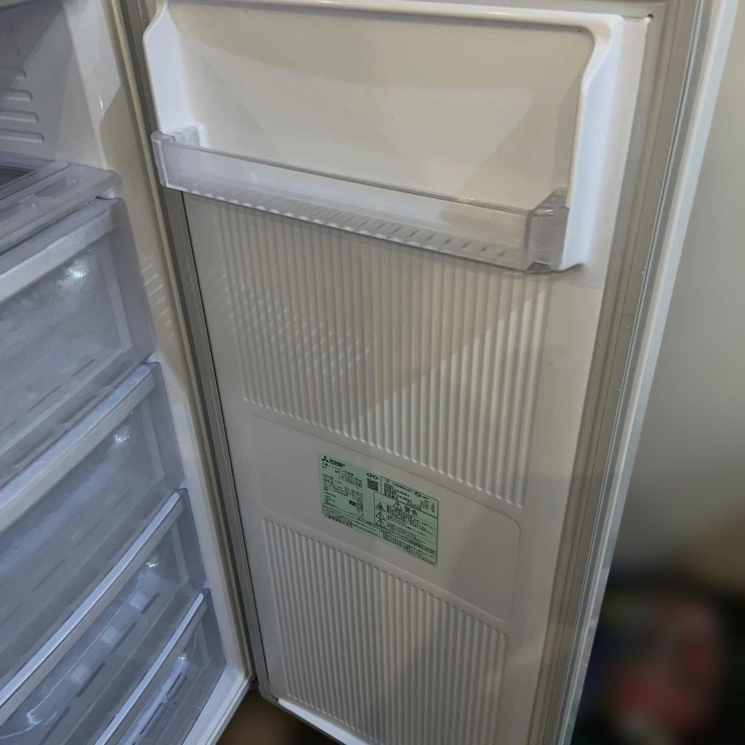 ⭐︎ほぼ新品/MITSUBISHI/三菱/冷凍庫/たっぷり大容量/大人気モデル/