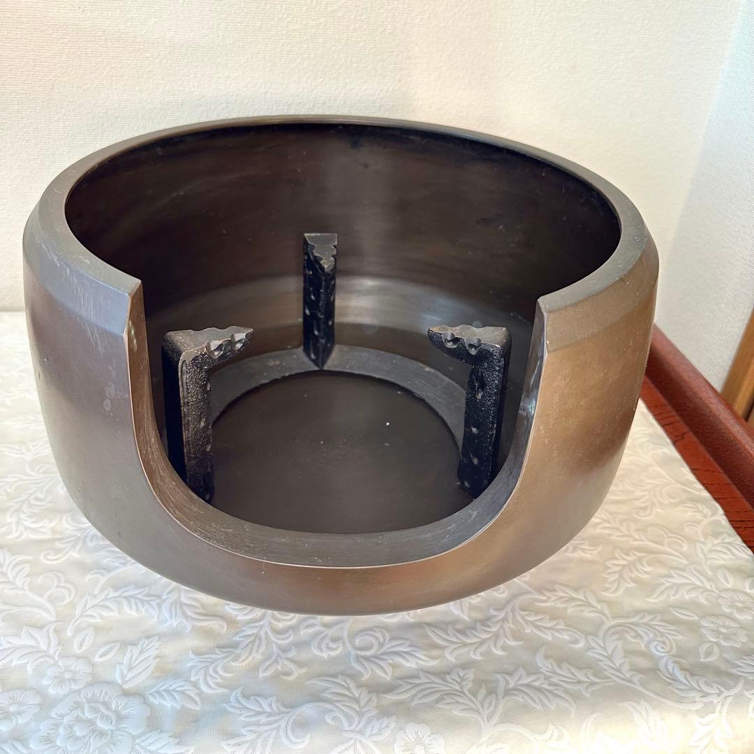 A.Bまとめて購入のみ♦︎未使用品♦︎茶道具　唐銅？面取り風炉　虫喰い 五徳　風炉