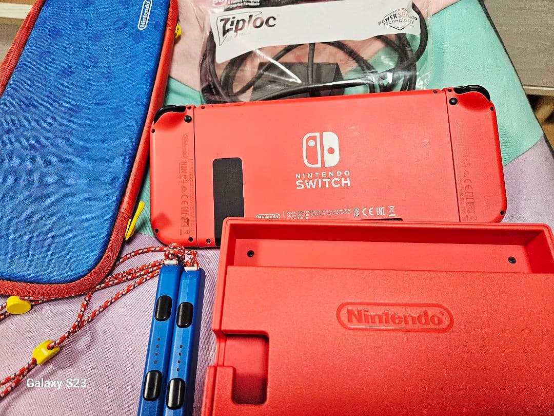 Nintendo Switch 赤 本体 ケース 充電ケーブル