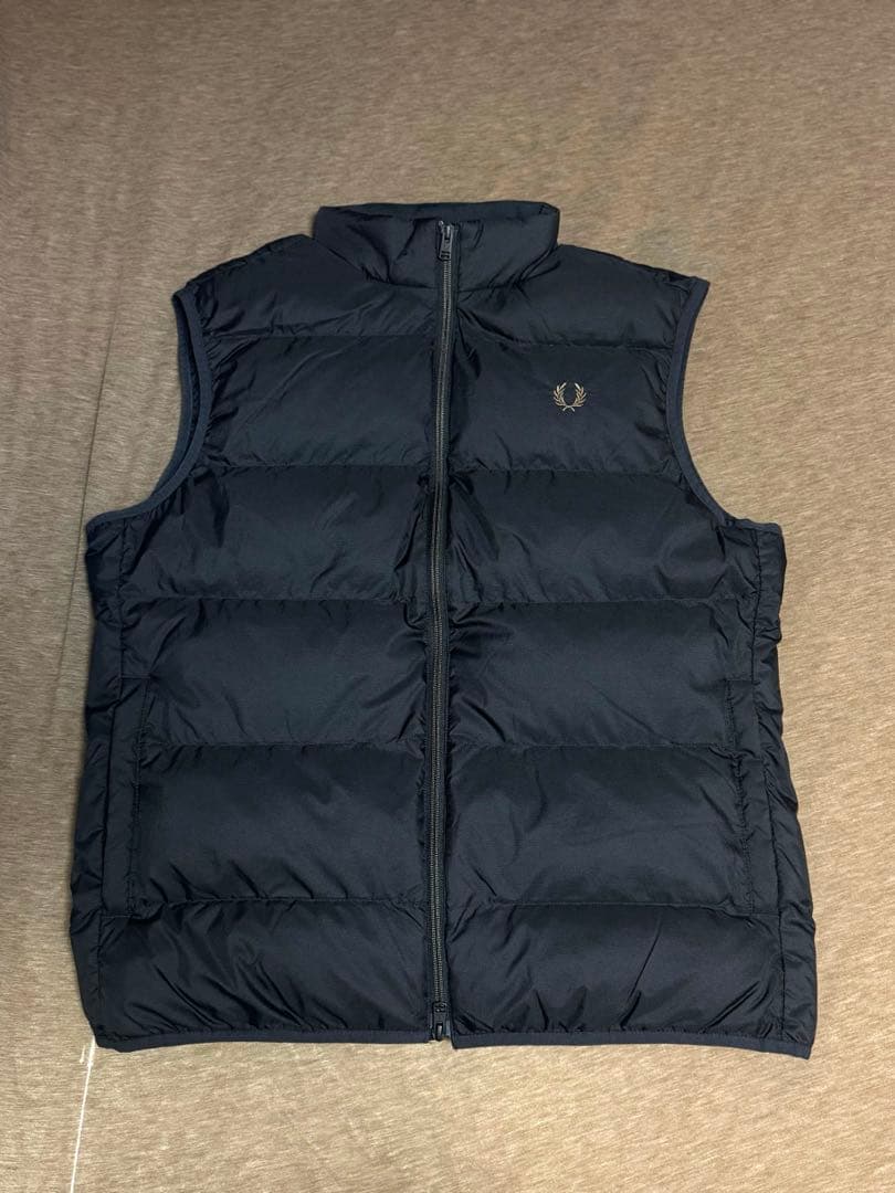 フレッドペリー ダウンベスト