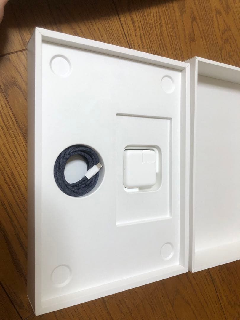 MacBook本体 MacBook air 2022 m2 8GB