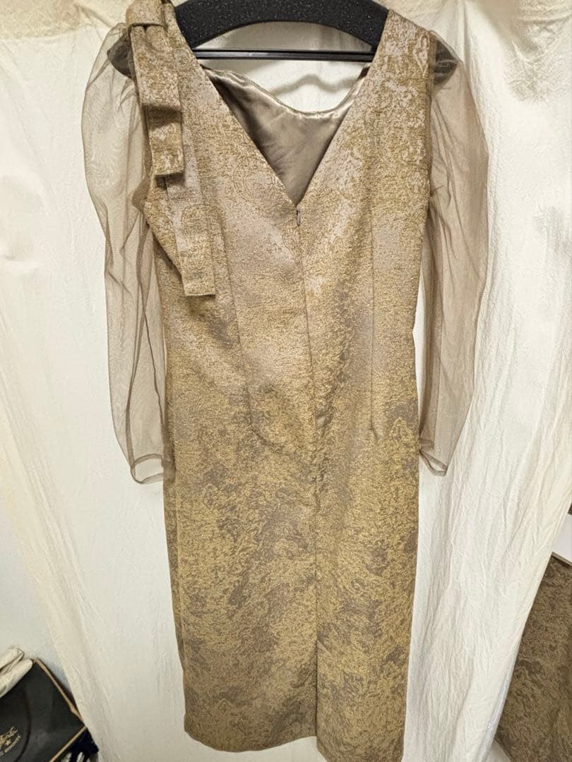 LE’RURE/ショルダーリボンドレス Sサイズ　【試着のみ】