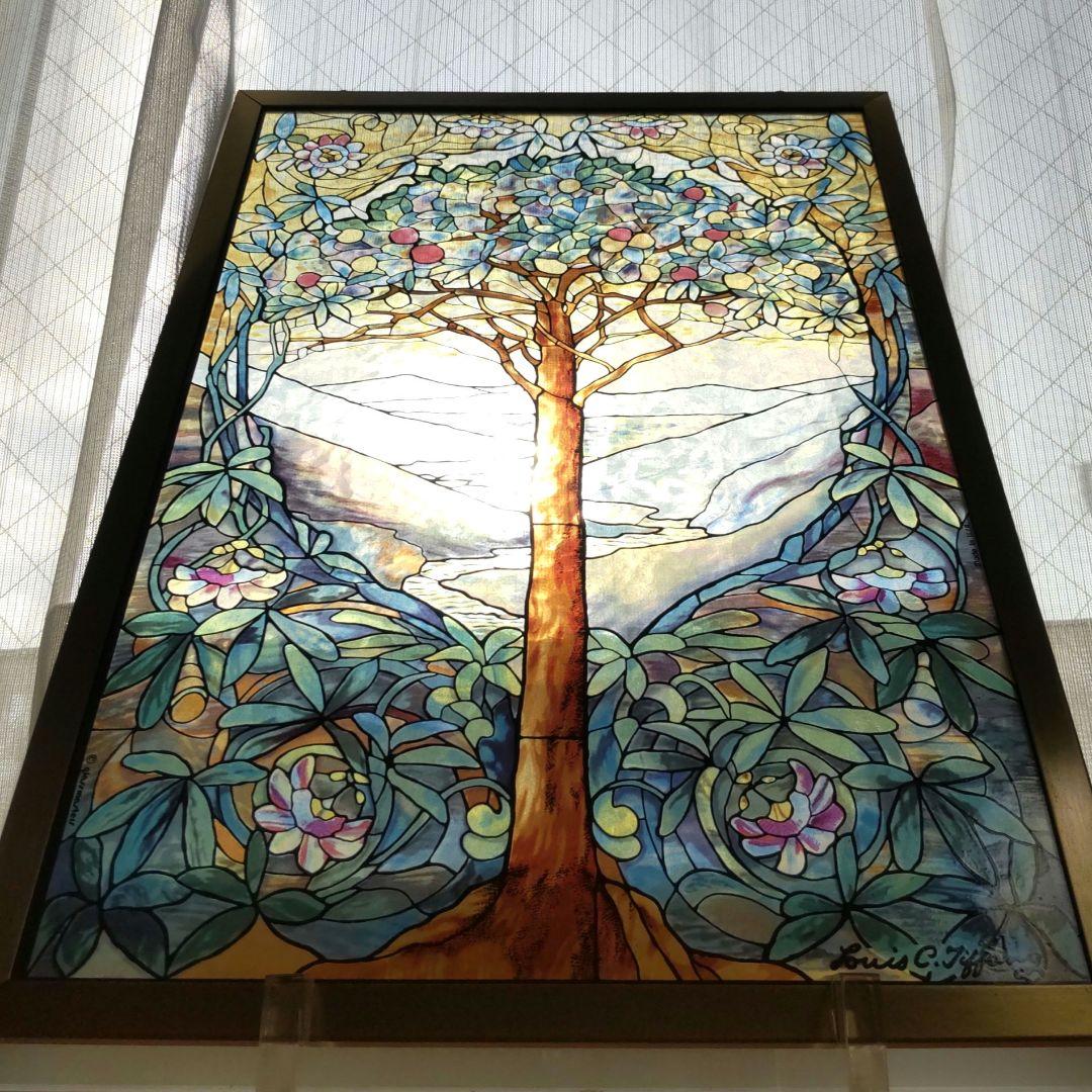 ステンドグラス　生命の木