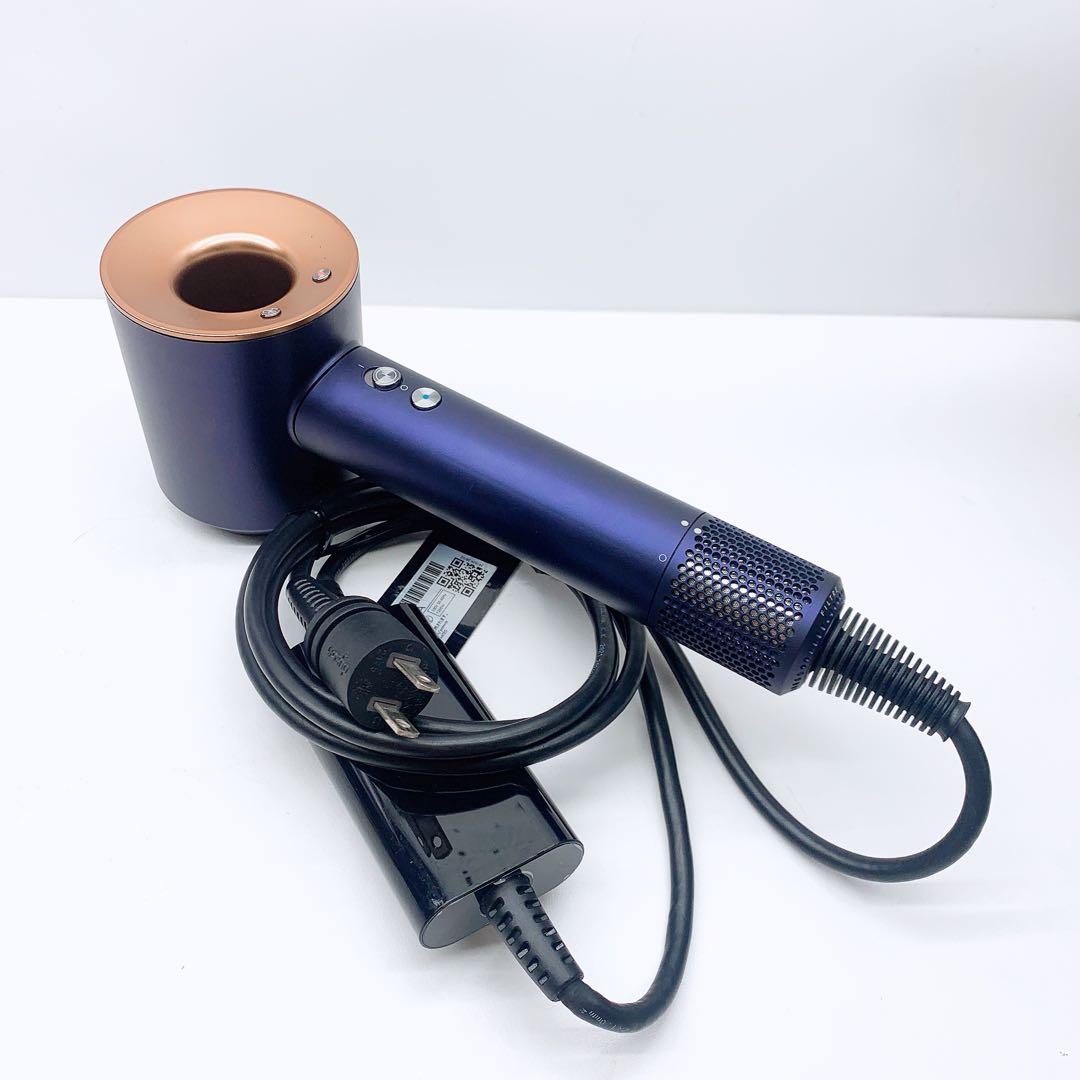 《ほぼ未使用》 ダイソン ドライヤー HD08 Dyson
