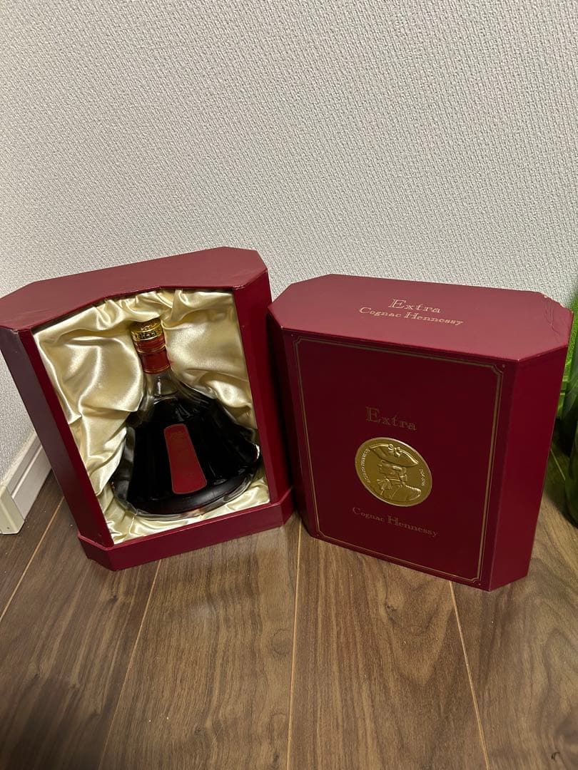 ヘネシー　パラディエクストラ 700ml