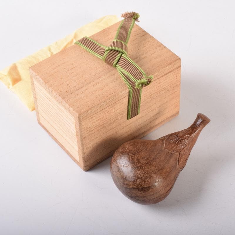 茶道具　祥桑軒　川本光春作　桑彫　茄子香合　竹田益州極め箱　V　7383