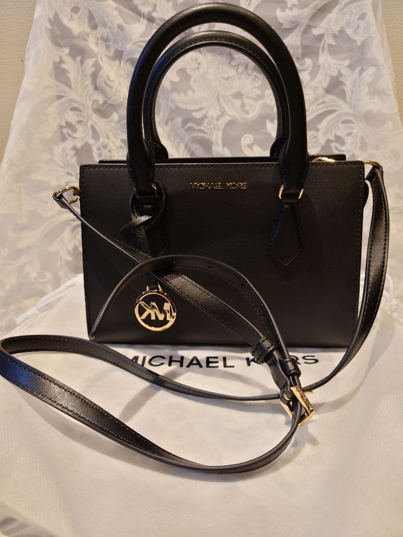 MICHAEL KORS ブラック ハンドバッグ