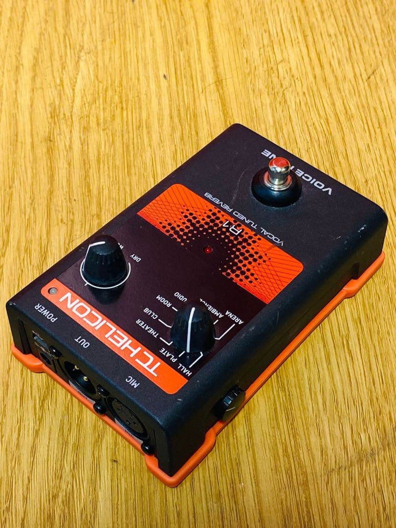 TC-Helicon Voicetone R1 ボーカルエフェクトペダル