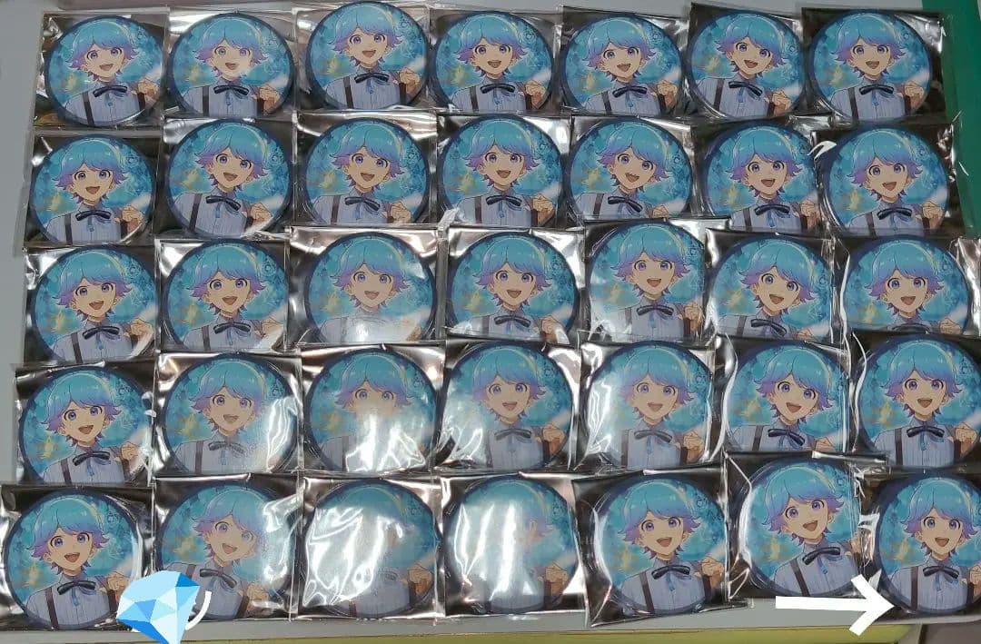 ☆いれいす ほとけ 缶バ 冬ツ