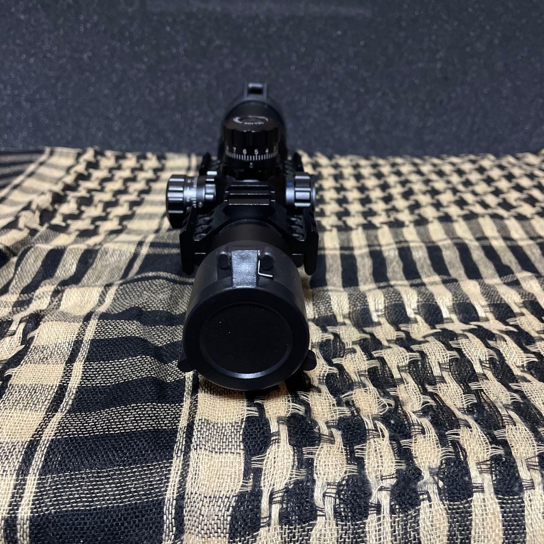 ☆美品 送料無料☆ ショートスコープ 1.5-4×30