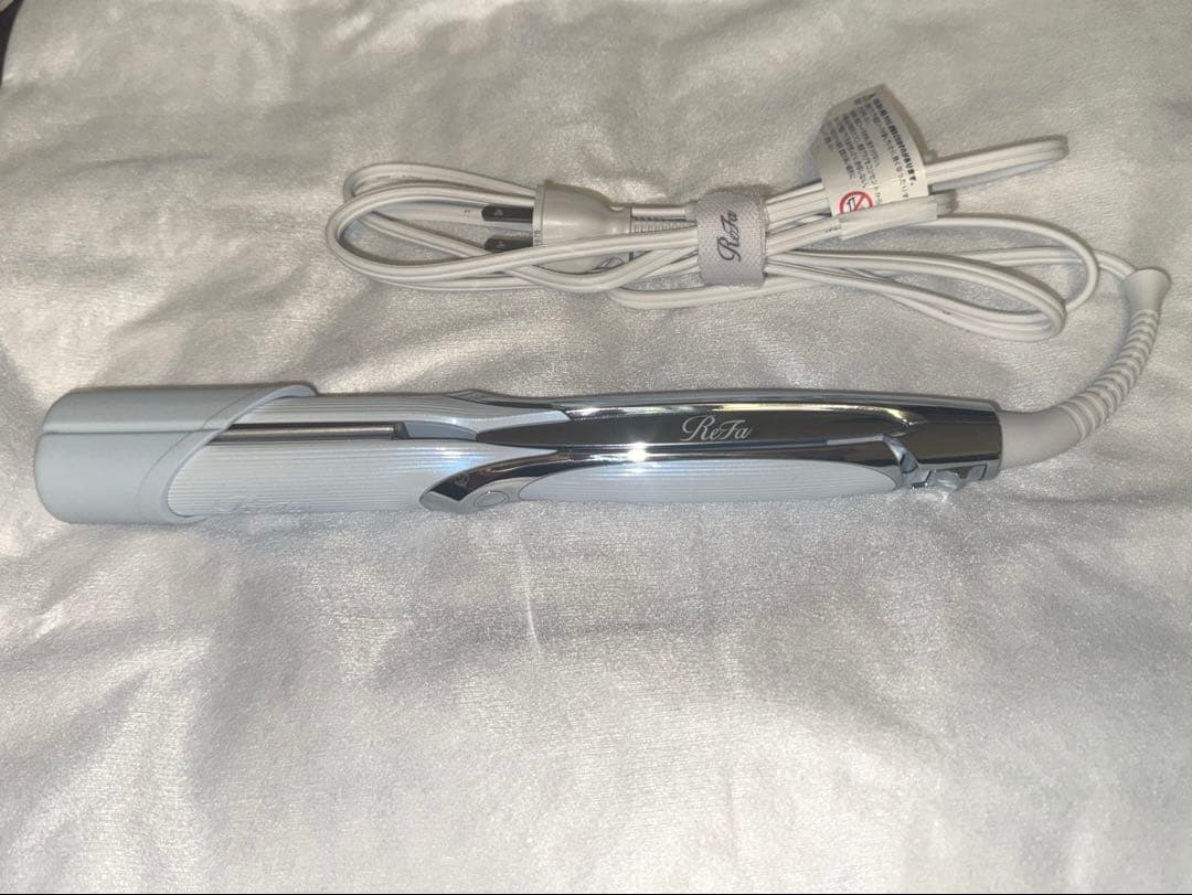 2025年製　ReFa ストレート アイロン プロ ホワイト RE-AT-02A