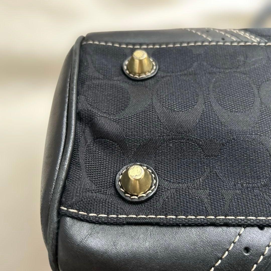 COACH ブラックショルダーバッグ