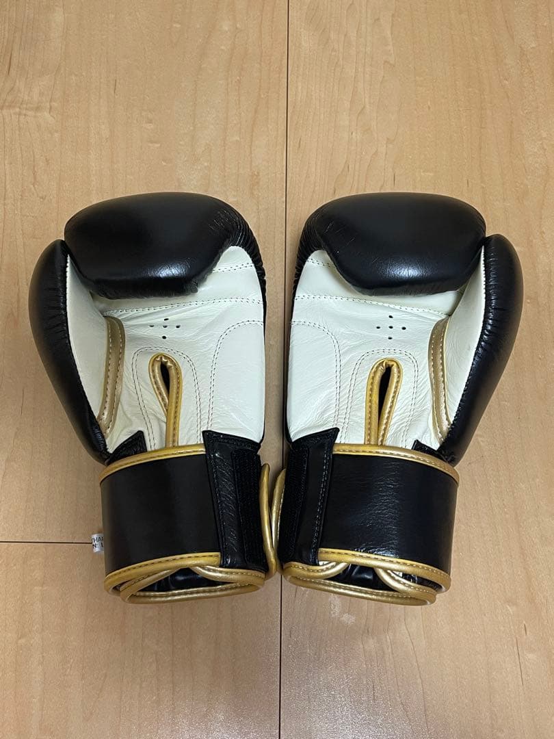 【美品】BOXERボクシンググローブ　イサミ　14オンス