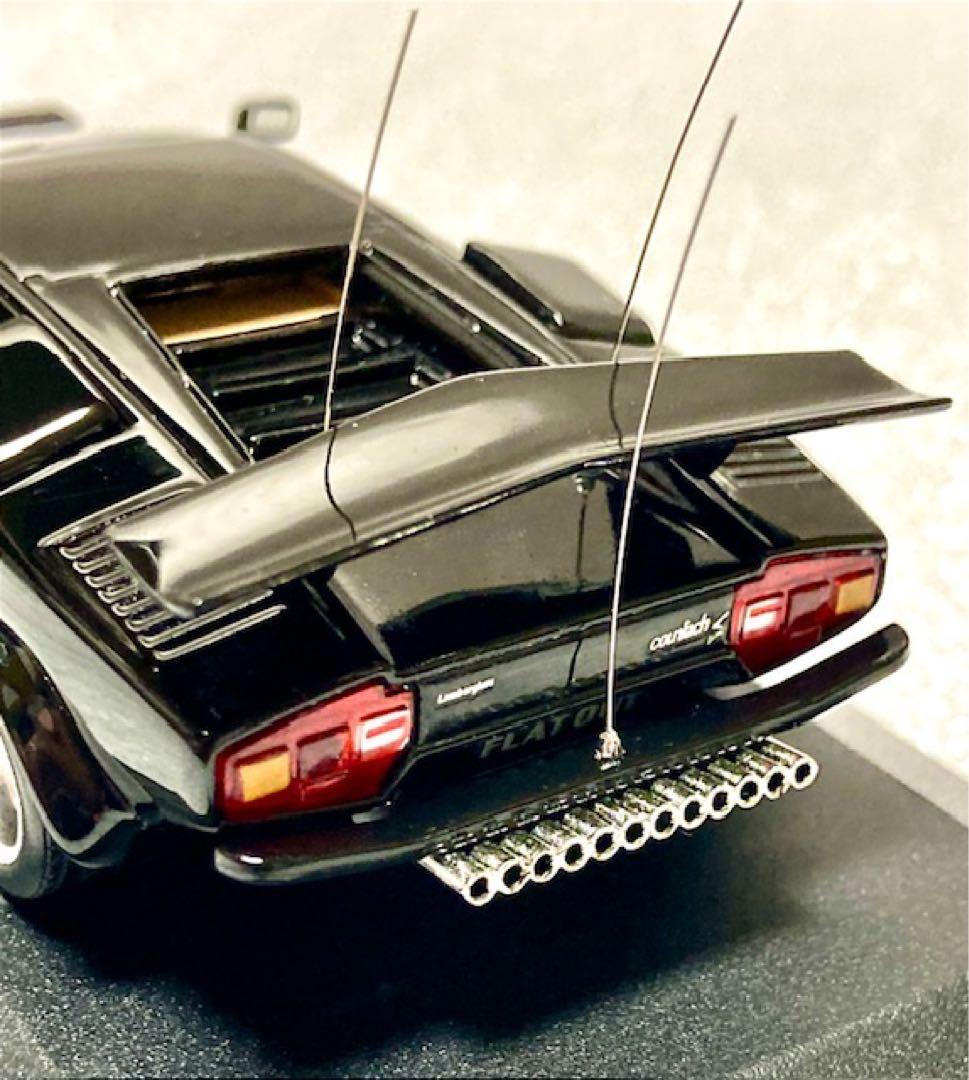ジール特注1/43ランボルギーニカウンタック12本マフラー仕様 超希少 極美品！