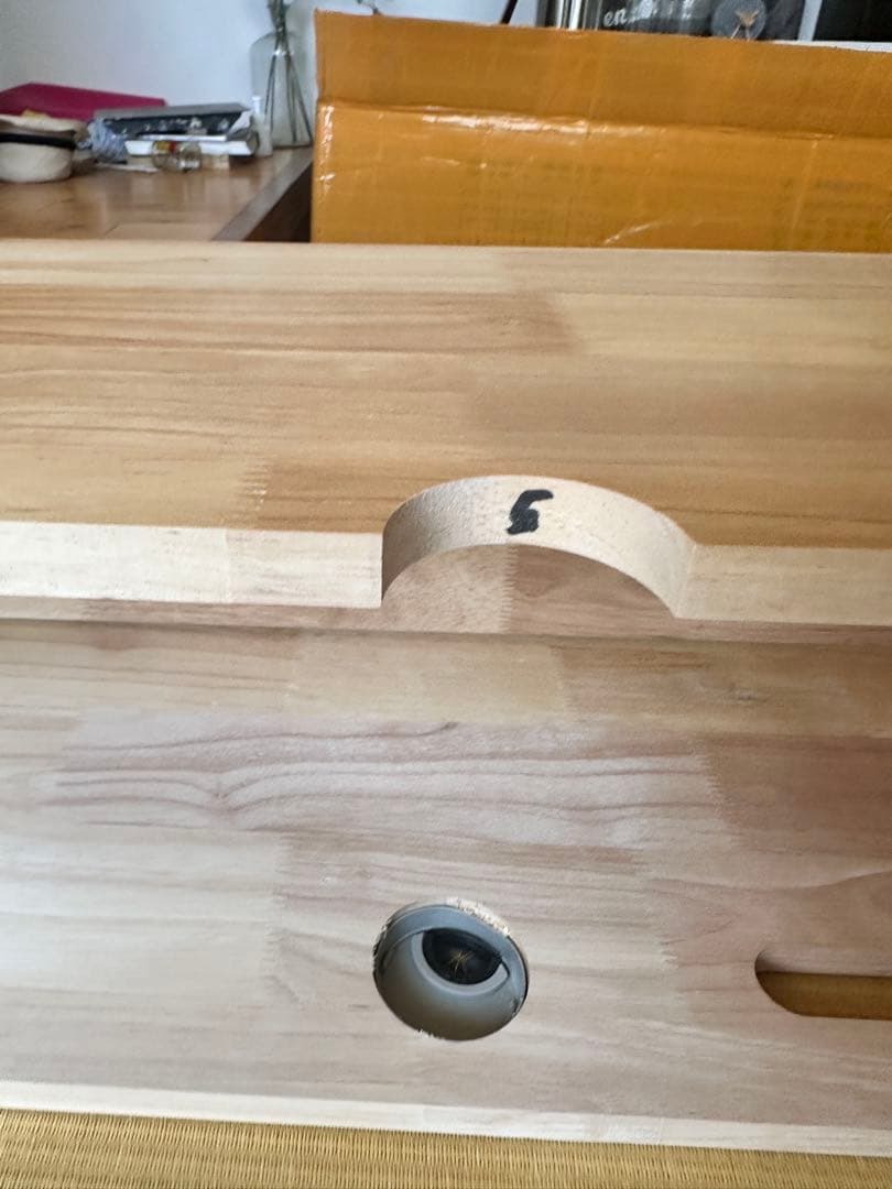 無垢材フローティングテレビボード