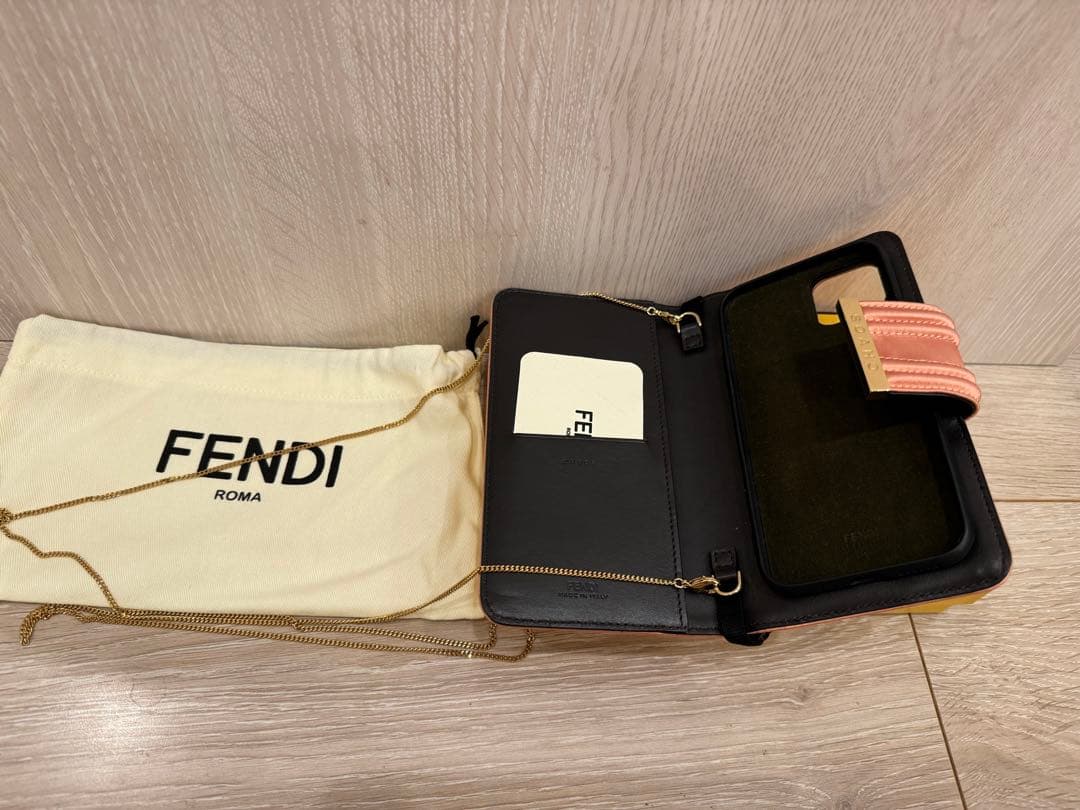 【美品】FENDI x CHAOSコラボケース