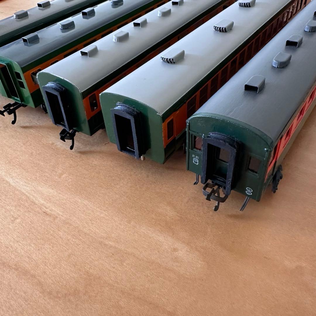 旧湘南型　80系　HOゲージ　一等車　鉄道模型　完成車　モーター付き