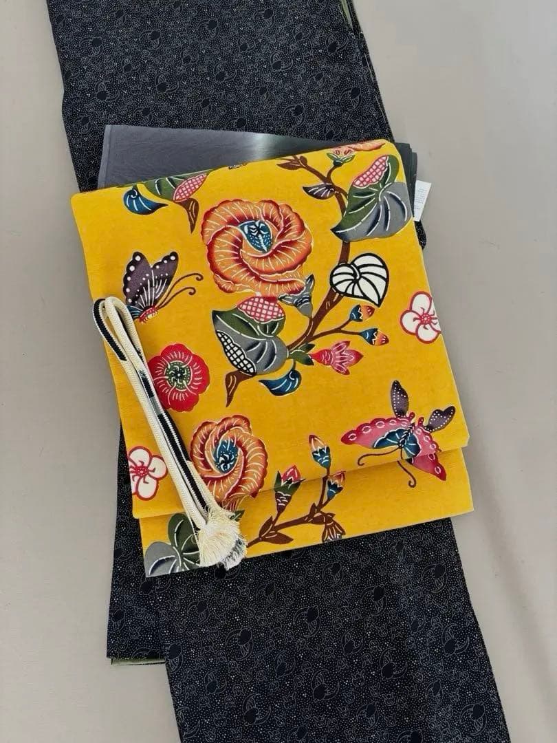 本場琉球紅型 正絹 紬地 九寸名古屋帯 ほどよく鮮やかなイエロー 美品