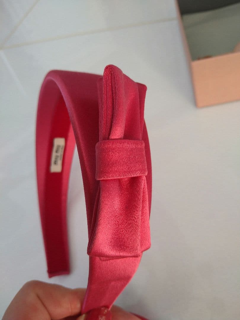 SALE！ミュウミュウ　リボン　カチューシャ