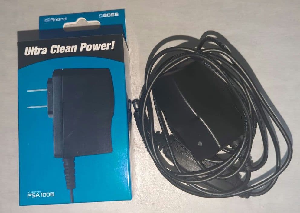 BOSS GT-1 マルチ | 純正アダプター、教科書付き