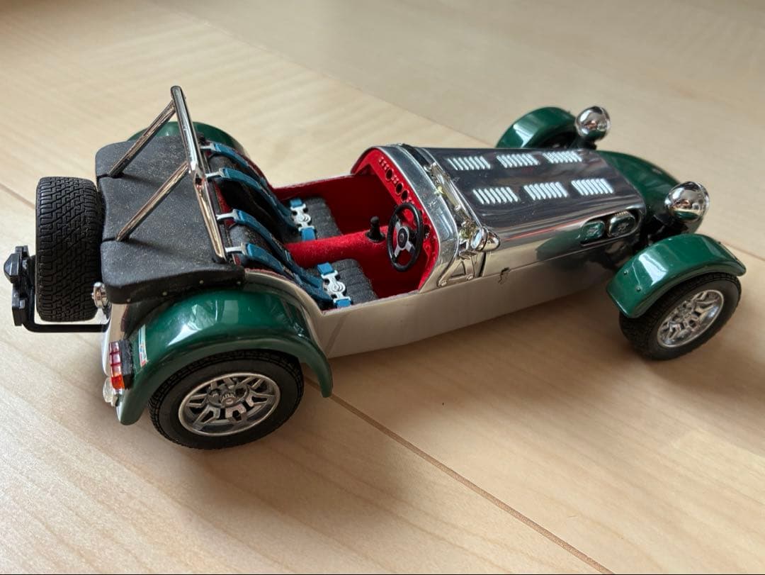 京商 1/18 ケータハムスーパーセブン