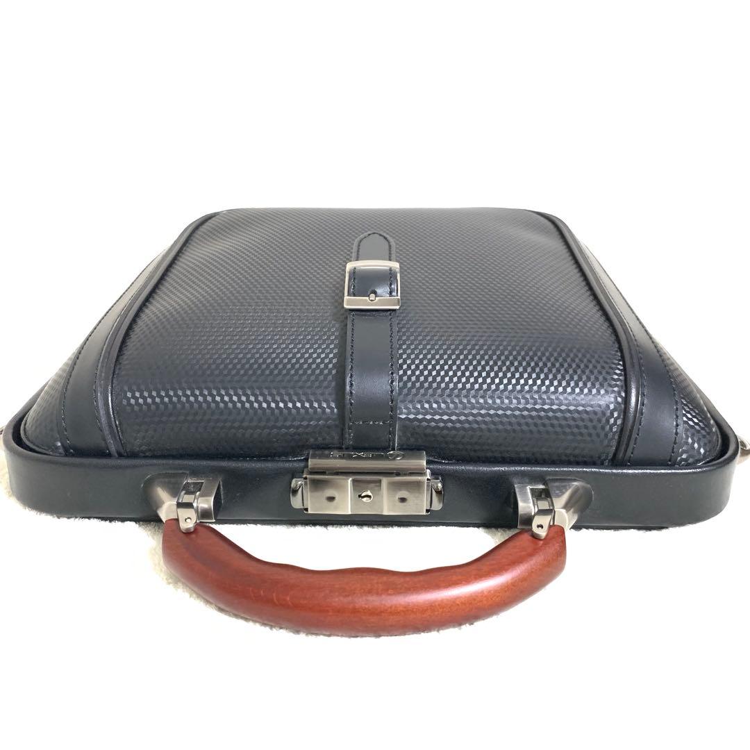 限定品 ARTPHERE x LEXUS 2way　　ニューダレスバッグ 黒