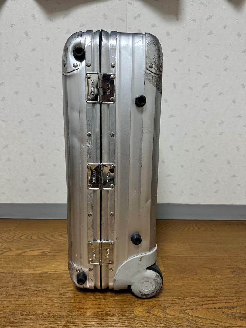大*郎様 RIMOWA キャビン トロリー シルバー 二輪