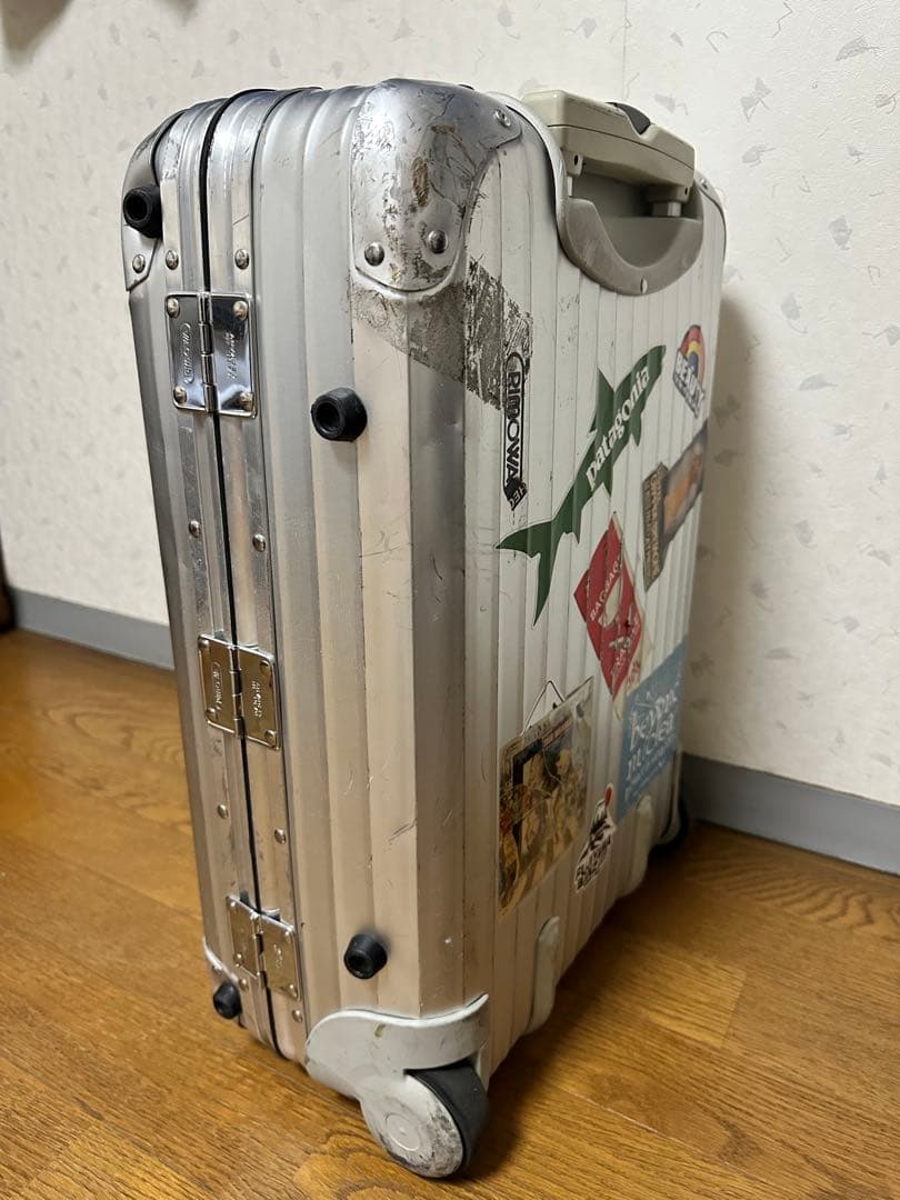大*郎様 RIMOWA キャビン トロリー シルバー 二輪