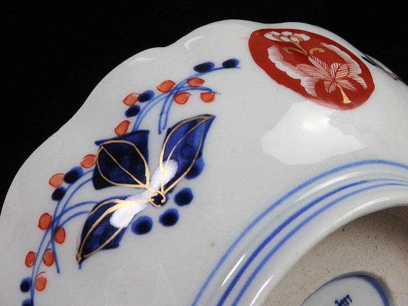 古伊万里　金襴手　菊花四方襷紋に吉祥紋の図　膾皿　３客　D960AS-BVl