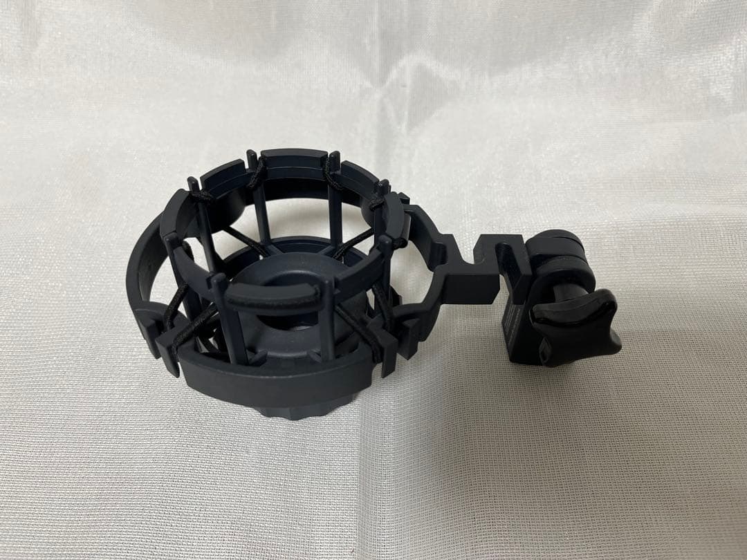 AKG C214 コンデンサーマイク ハードケース付き