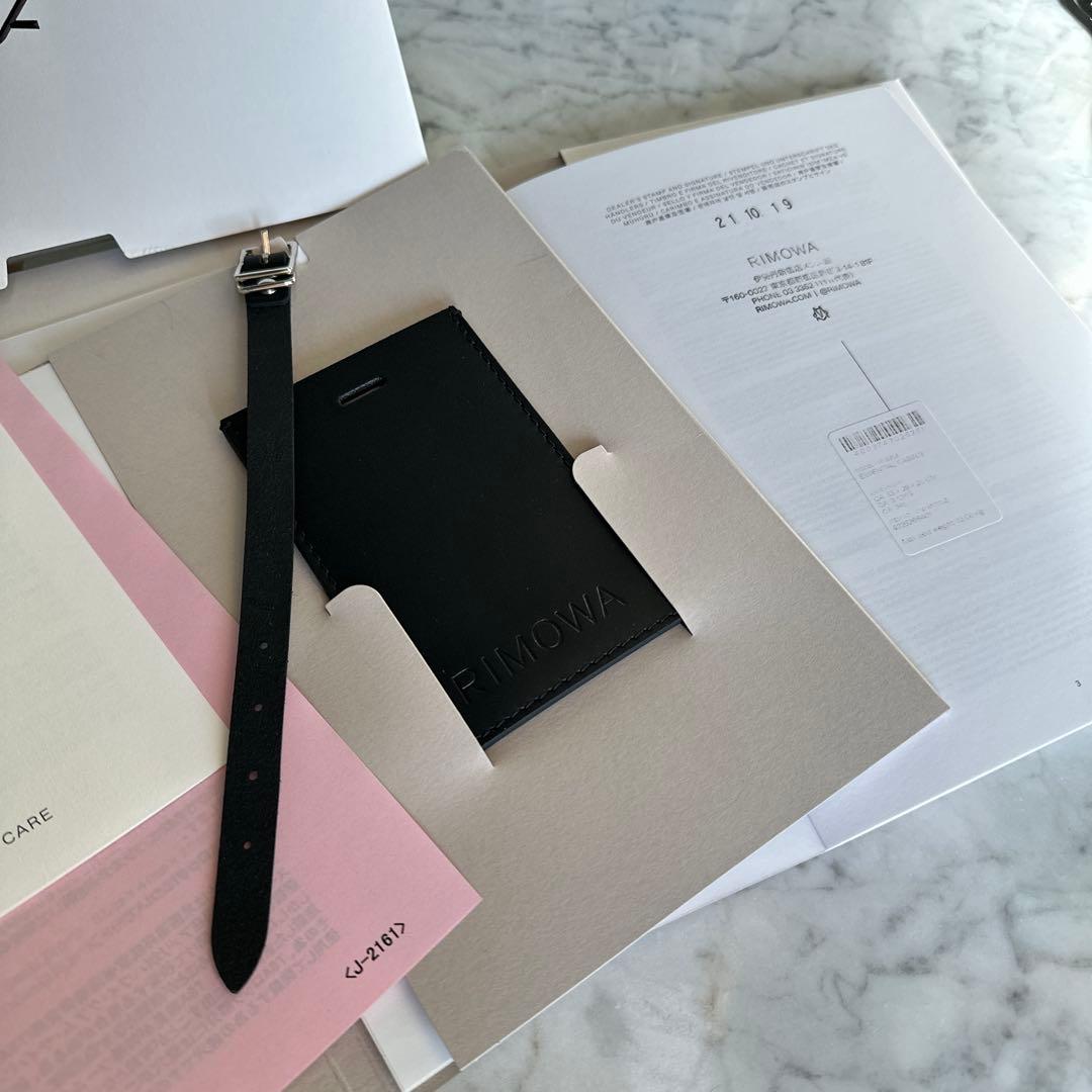 RIMOWA ESSENTIALキャビンS(ホワイト4輪)