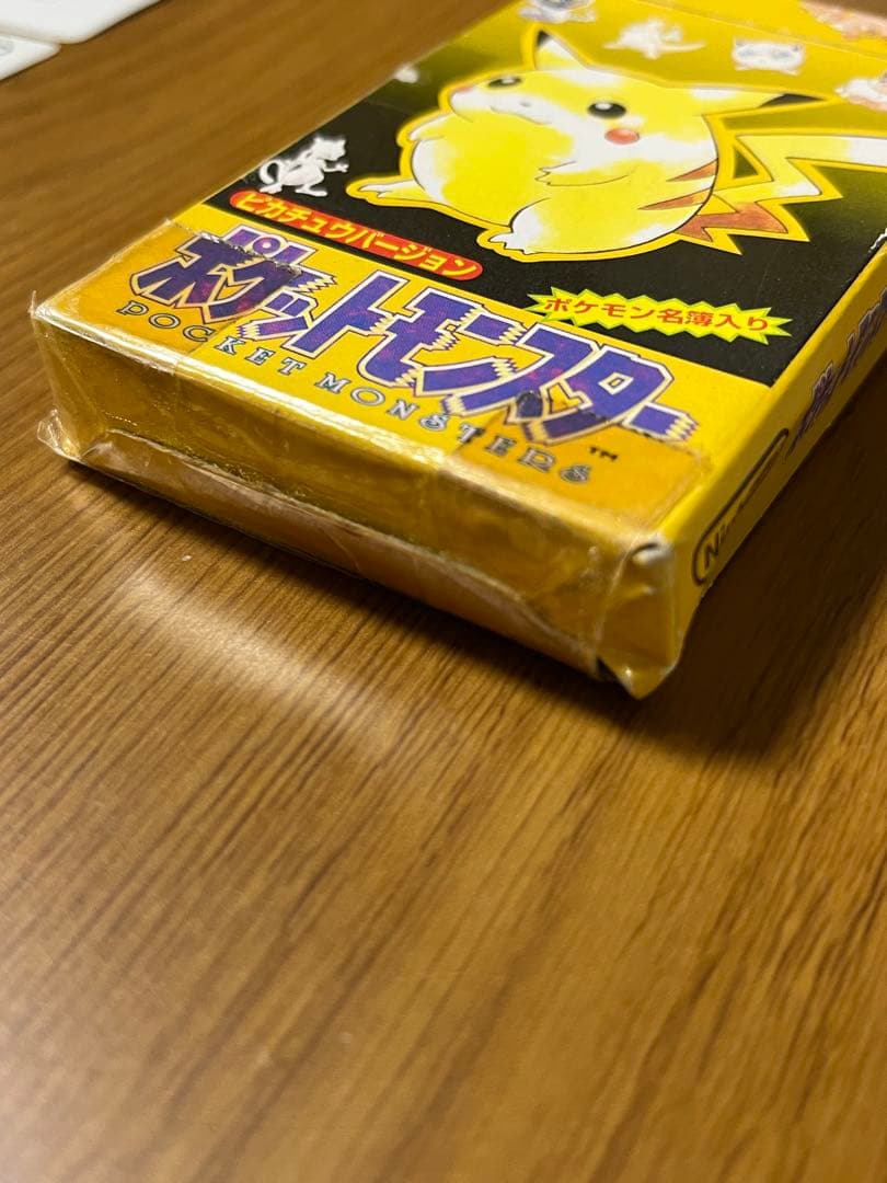ポケモン トランプ 黄色 初代 ピカチュウ