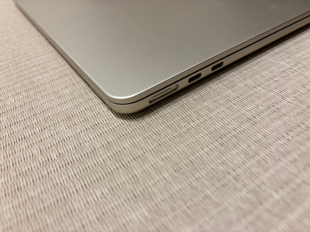 【傷なし】MacBook Air M2 2022 【本体・箱・付属品セット】