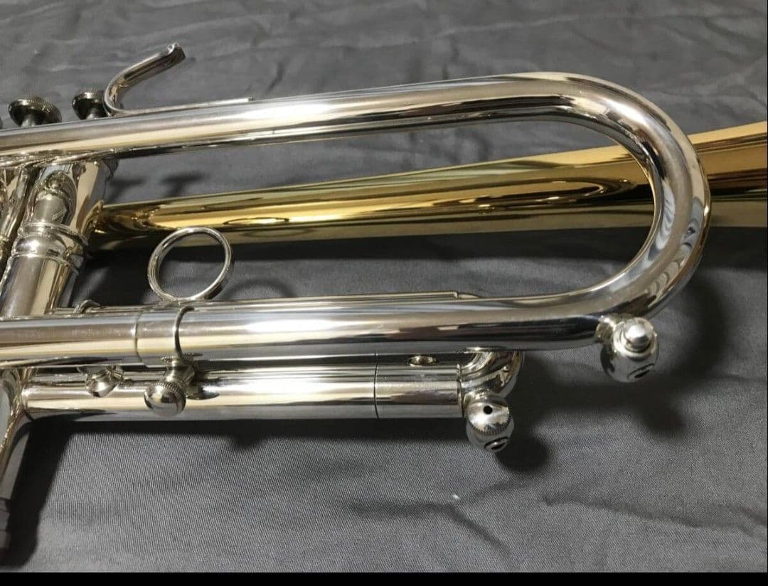 ストンビ　Master　B♭トランペット　替えベル付き